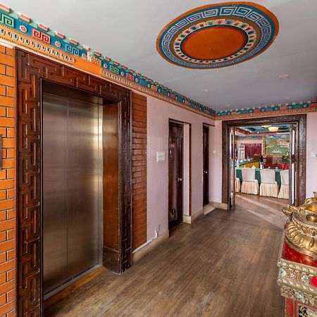 Hotel Marshyangdi Катманду Экстерьер фото