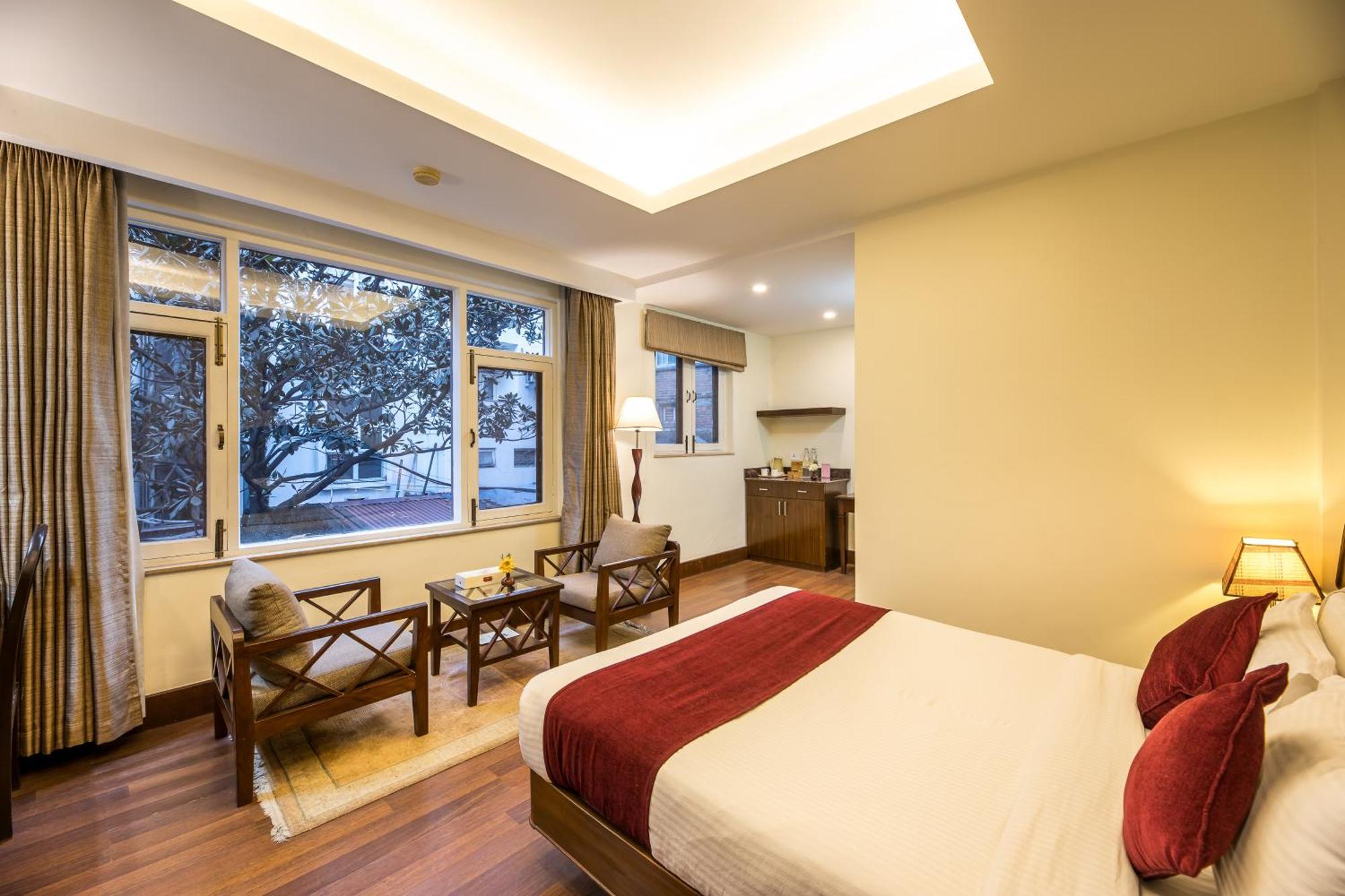 Hotel Marshyangdi Катманду Экстерьер фото