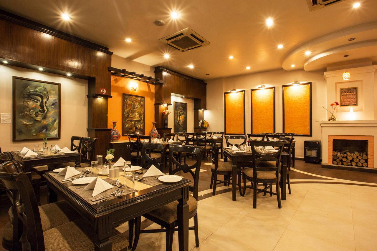 Hotel Marshyangdi Катманду Экстерьер фото